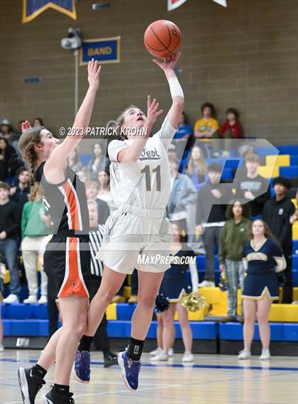 Thumbnail 2 in West Seattle vs Central Kitsap (3A Opening Round) photogallery.