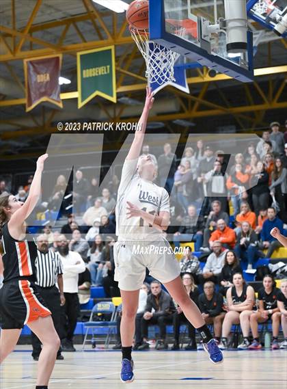 Thumbnail 3 in West Seattle vs Central Kitsap (3A Opening Round) photogallery.