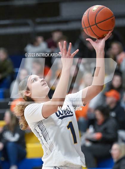 Thumbnail 1 in West Seattle vs Central Kitsap (3A Opening Round) photogallery.