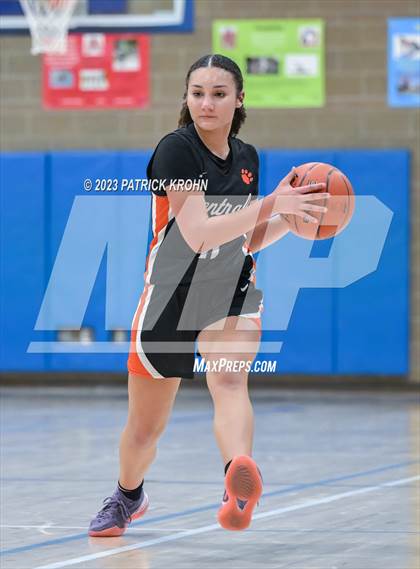 Thumbnail 1 in West Seattle vs Central Kitsap (3A Opening Round) photogallery.