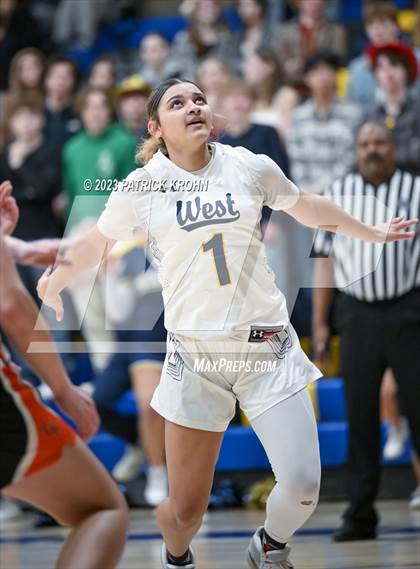 Thumbnail 2 in West Seattle vs Central Kitsap (3A Opening Round) photogallery.