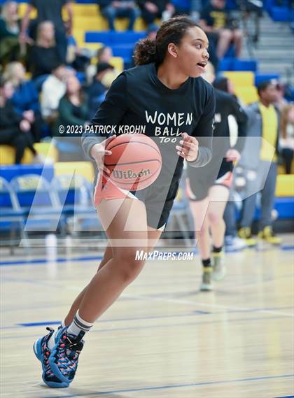 Thumbnail 2 in West Seattle vs Central Kitsap (3A Opening Round) photogallery.