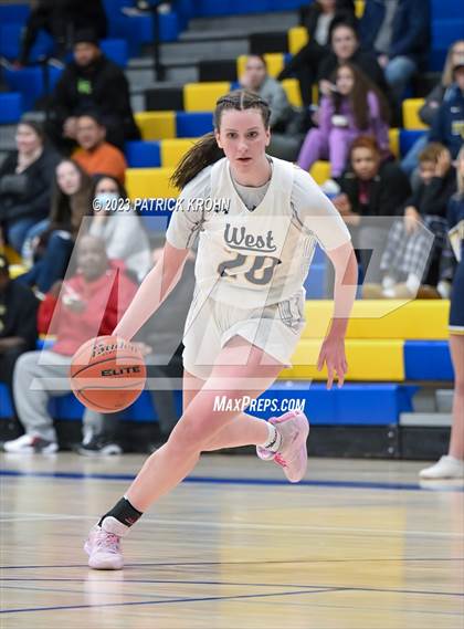 Thumbnail 1 in West Seattle vs Central Kitsap (3A Opening Round) photogallery.