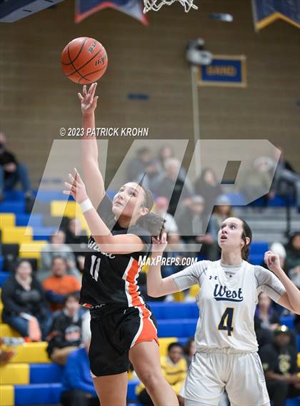 Thumbnail 1 in West Seattle vs Central Kitsap (3A Opening Round) photogallery.