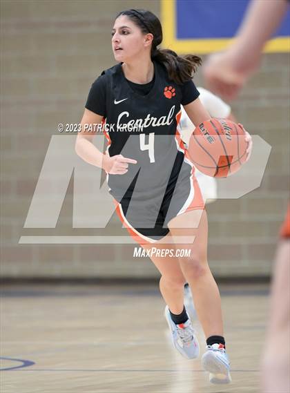 Thumbnail 3 in West Seattle vs Central Kitsap (3A Opening Round) photogallery.