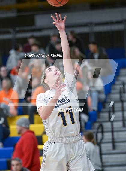 Thumbnail 3 in West Seattle vs Central Kitsap (3A Opening Round) photogallery.