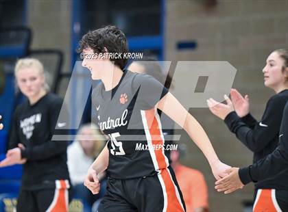 Thumbnail 2 in West Seattle vs Central Kitsap (3A Opening Round) photogallery.