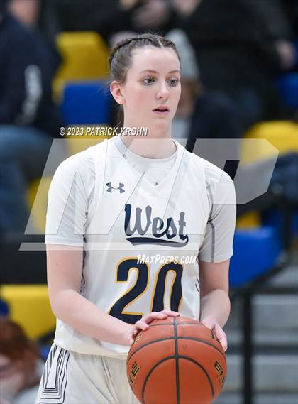 Thumbnail 2 in West Seattle vs Central Kitsap (3A Opening Round) photogallery.