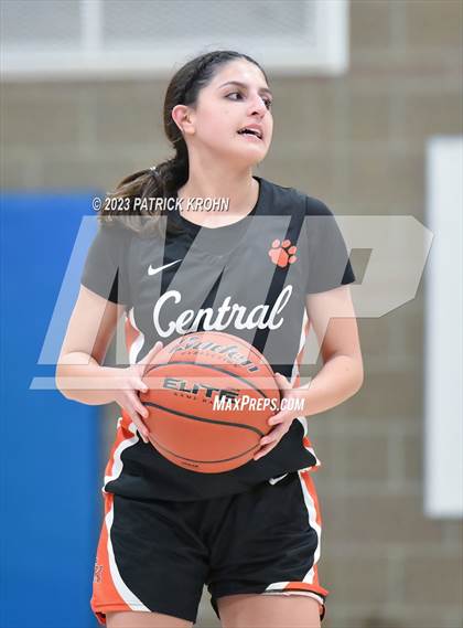 Thumbnail 3 in West Seattle vs Central Kitsap (3A Opening Round) photogallery.