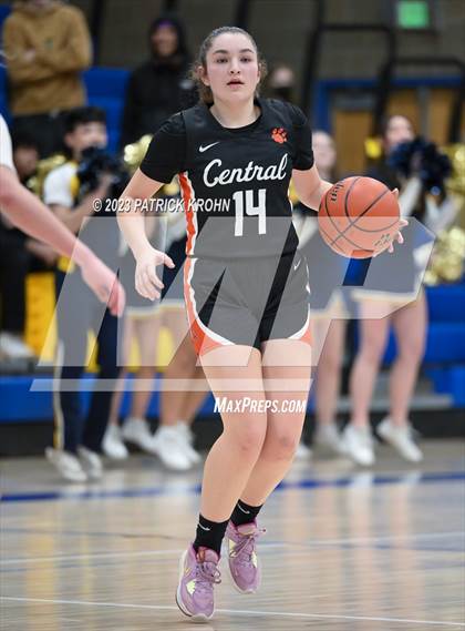 Thumbnail 2 in West Seattle vs Central Kitsap (3A Opening Round) photogallery.