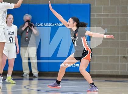 Thumbnail 1 in West Seattle vs Central Kitsap (3A Opening Round) photogallery.