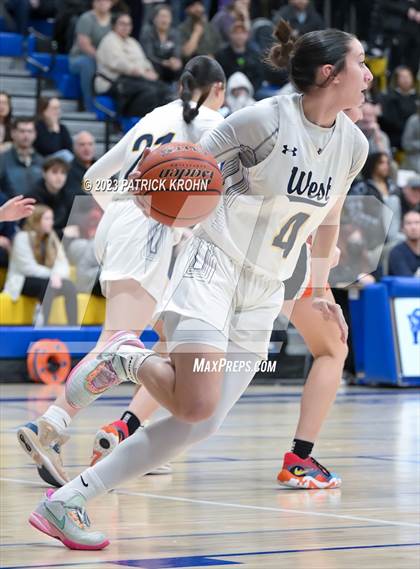 Thumbnail 2 in West Seattle vs Central Kitsap (3A Opening Round) photogallery.