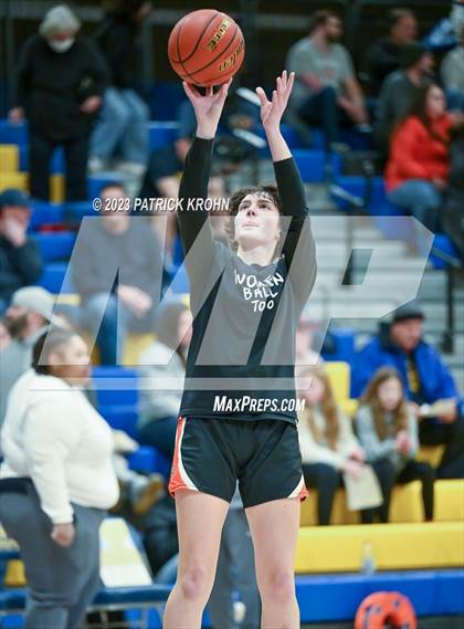 Thumbnail 1 in West Seattle vs Central Kitsap (3A Opening Round) photogallery.