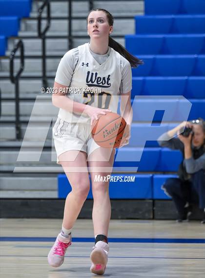 Thumbnail 3 in West Seattle vs Central Kitsap (3A Opening Round) photogallery.