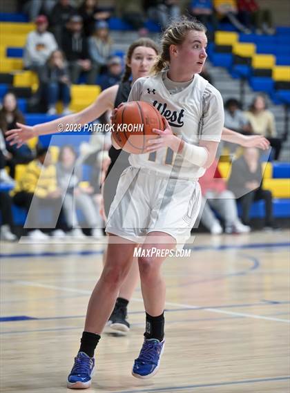 Thumbnail 1 in West Seattle vs Central Kitsap (3A Opening Round) photogallery.