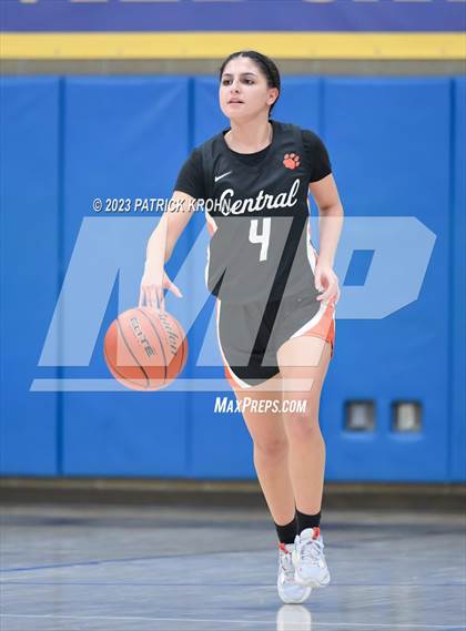 Thumbnail 2 in West Seattle vs Central Kitsap (3A Opening Round) photogallery.