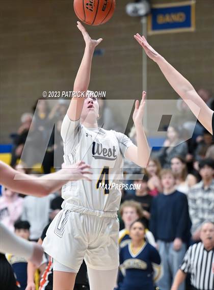 Thumbnail 1 in West Seattle vs Central Kitsap (3A Opening Round) photogallery.