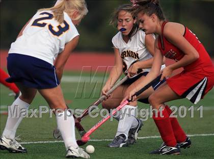 Thumbnail 3 in Vernon vs Morris Hills photogallery.