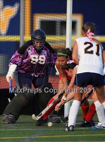 Thumbnail 2 in Vernon vs Morris Hills photogallery.