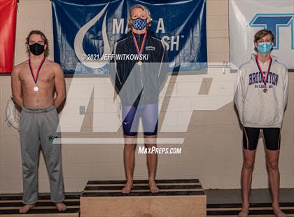 Thumbnail 3 in NCHSAA 4A Regional Championships photogallery.