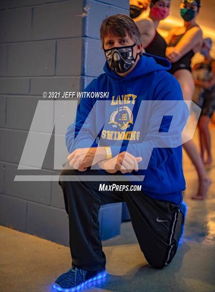 Thumbnail 2 in NCHSAA 4A Regional Championships photogallery.