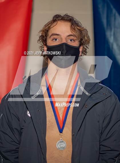 Thumbnail 2 in NCHSAA 4A Regional Championships photogallery.