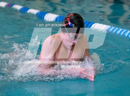Thumbnail 1 in NCHSAA 4A Regional Championships photogallery.