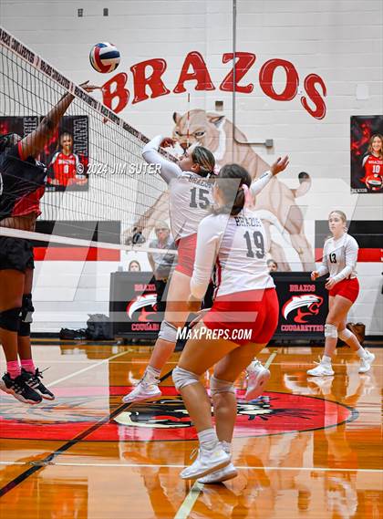 Thumbnail 1 in Brazos vs Hitchcock photogallery.