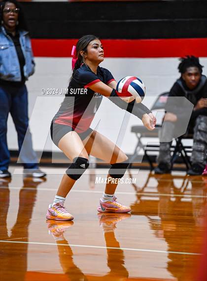 Thumbnail 1 in Brazos vs Hitchcock photogallery.
