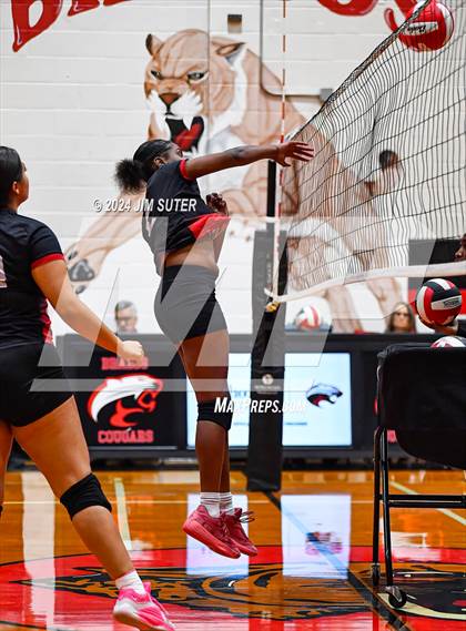 Thumbnail 3 in Brazos vs Hitchcock photogallery.