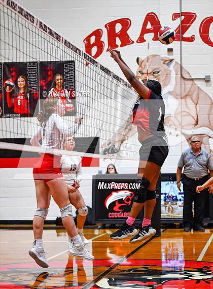 Thumbnail 3 in Brazos vs Hitchcock photogallery.