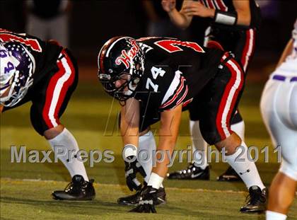 Thumbnail 3 in Hart vs. Valencia photogallery.