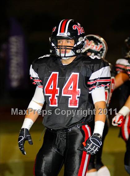 Thumbnail 3 in Hart vs. Valencia photogallery.