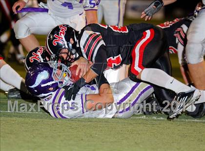 Thumbnail 2 in Hart vs. Valencia photogallery.