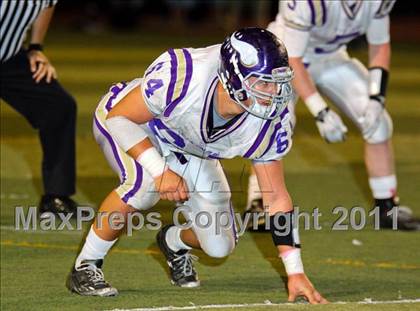 Thumbnail 3 in Hart vs. Valencia photogallery.