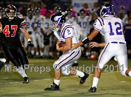 Thumbnail 1 in Hart vs. Valencia photogallery.