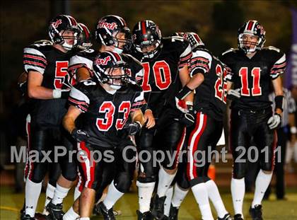 Thumbnail 1 in Hart vs. Valencia photogallery.