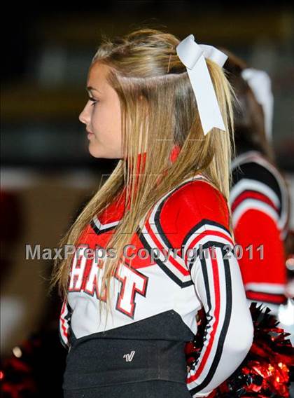 Thumbnail 1 in Hart vs. Valencia photogallery.