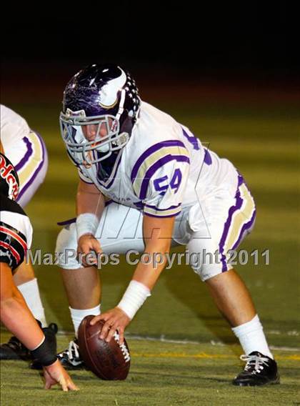 Thumbnail 2 in Hart vs. Valencia photogallery.