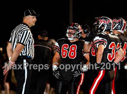 Thumbnail 1 in Hart vs. Valencia photogallery.