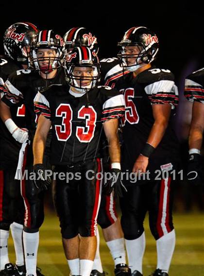 Thumbnail 3 in Hart vs. Valencia photogallery.