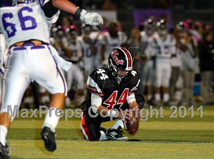 Thumbnail 1 in Hart vs. Valencia photogallery.