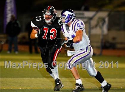Thumbnail 3 in Hart vs. Valencia photogallery.