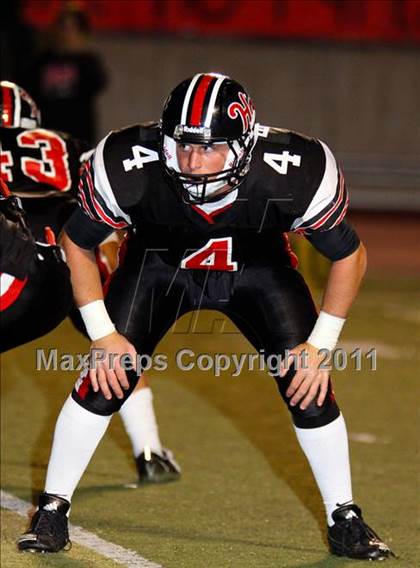 Thumbnail 1 in Hart vs. Valencia photogallery.