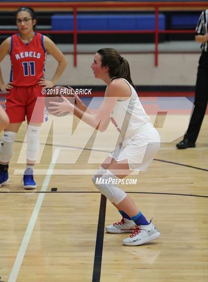 Thumbnail 2 in Westlake vs Hays photogallery.