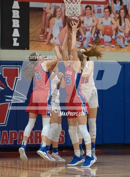 Thumbnail 1 in Westlake vs Hays photogallery.