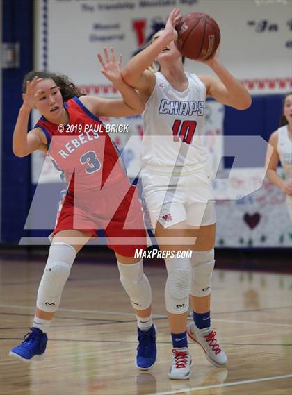 Thumbnail 2 in Westlake vs Hays photogallery.