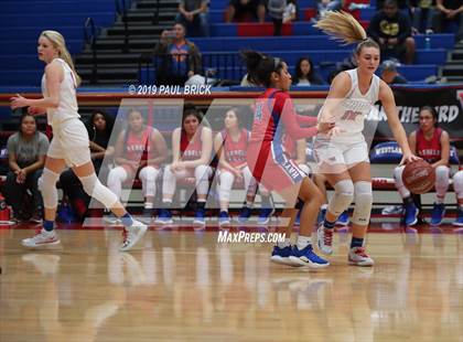 Thumbnail 1 in Westlake vs Hays photogallery.