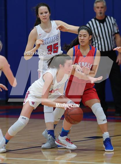 Thumbnail 2 in Westlake vs Hays photogallery.