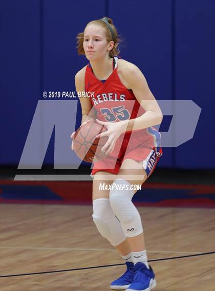 Thumbnail 3 in Westlake vs Hays photogallery.